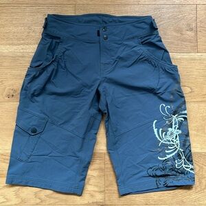 The North Face MTB shorts / medium / quick dry / water resistant